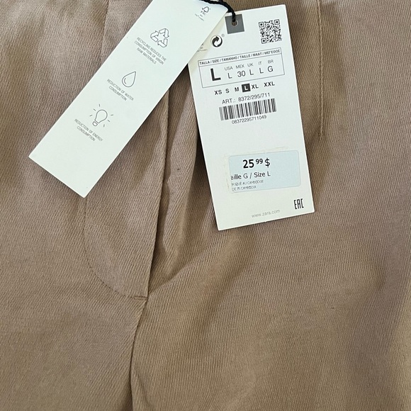 Golden button soft legging in sand Color - Picture 3 of 4